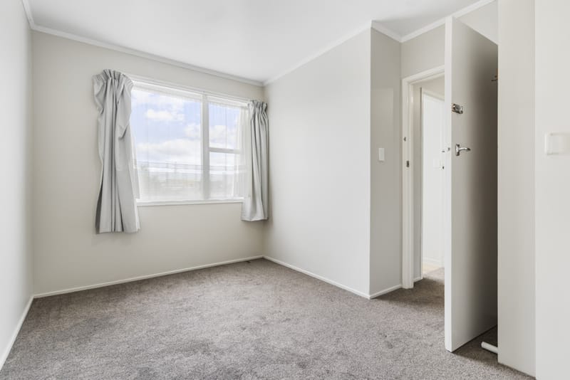 Peaceful 2 bed unit private 2 carparks
