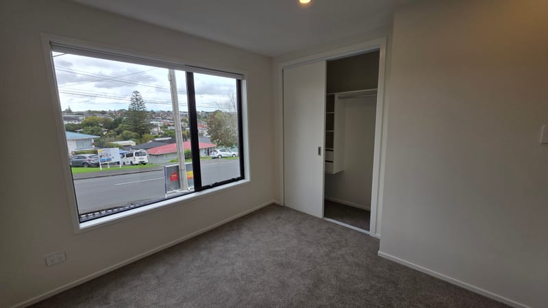 Brand new 2 bed plus study 1.5 bath
