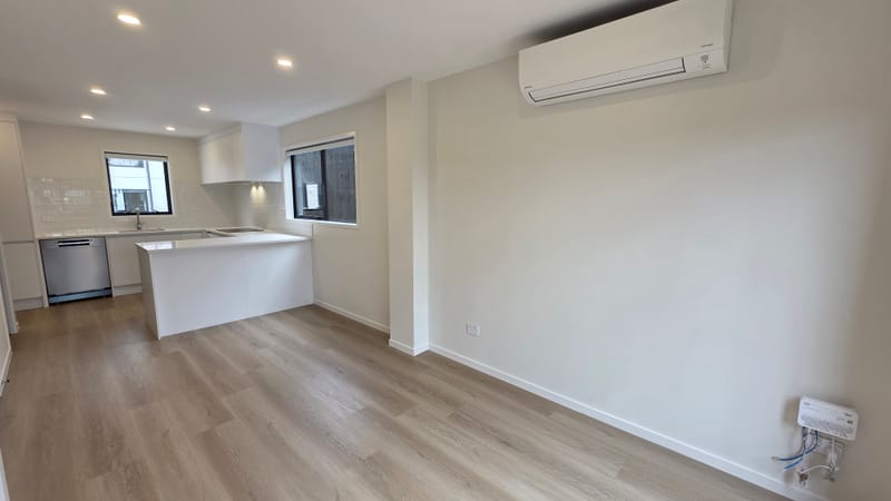 Brand new 2 bed plus study 1.5 bath