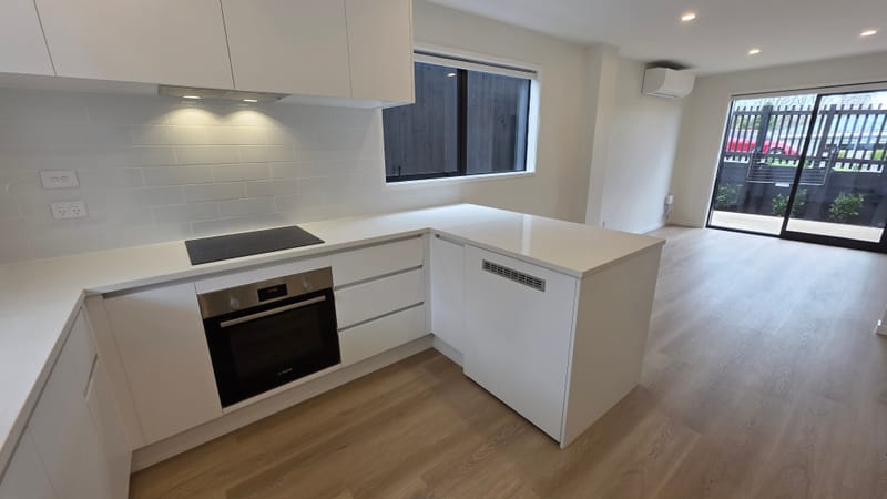 Brand new 2 bed plus study 1.5 bath