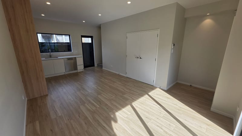 Move-In Ready! 2024, 2 bed 1 bath