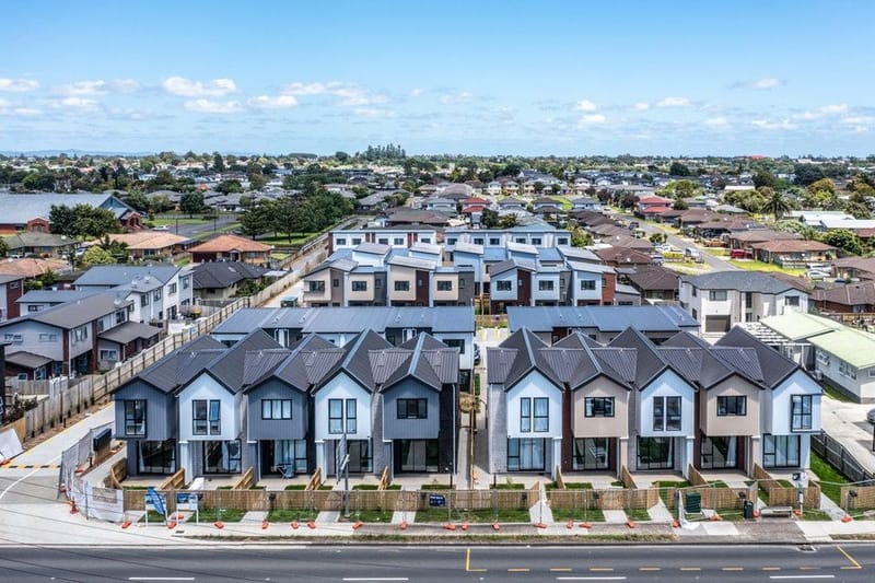 Furnished 2 bed 2 bath ensuite parking