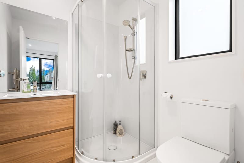 Furnished 2 bed 2 bath ensuite parking