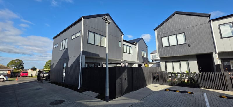 3-Bed, 2-Bath with Private Outdoor Area