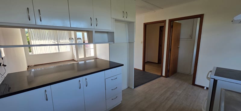 1 bed 1 bath with parking water and lawns