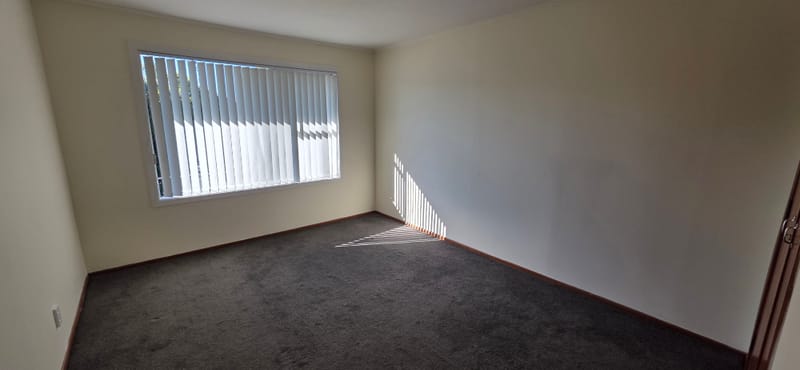 1 bed 1 bath with parking water and lawns