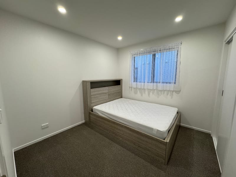 Semi-Furnished 2 bed 2 bath ensuite with parking