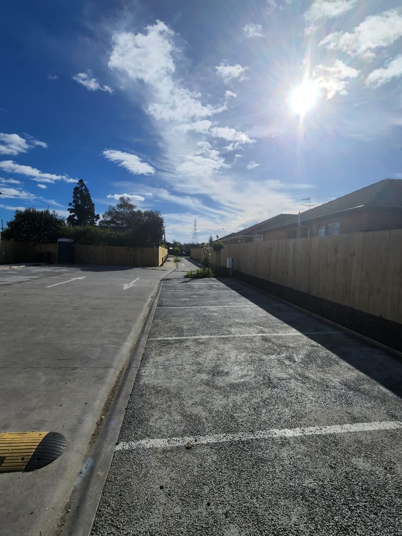 Semi-Furnished 2 bed 2 bath ensuite with parking