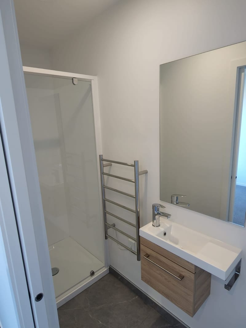Semi-Furnished 2 bed 2 bath ensuite with parking