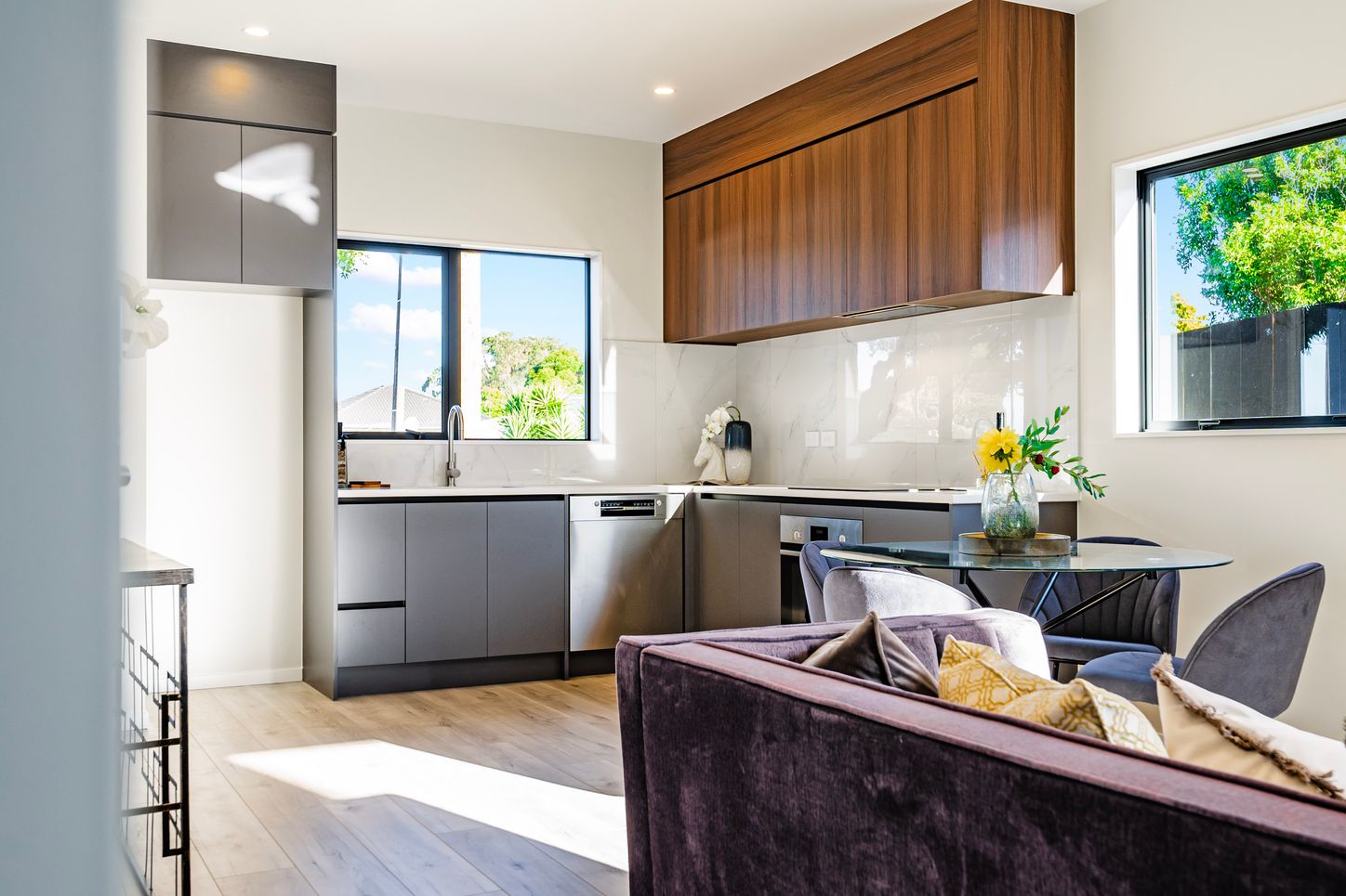 FOR RENT: 2/1 Holland Avenue, Point England
