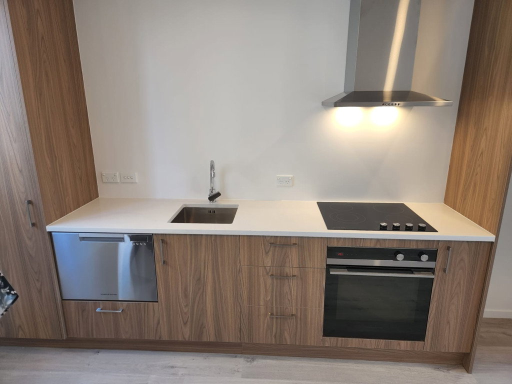 23/35 Convoy Lane, Otahuhu, NZ 1062 - Modern 2 bed 2 bath ensuite with parking