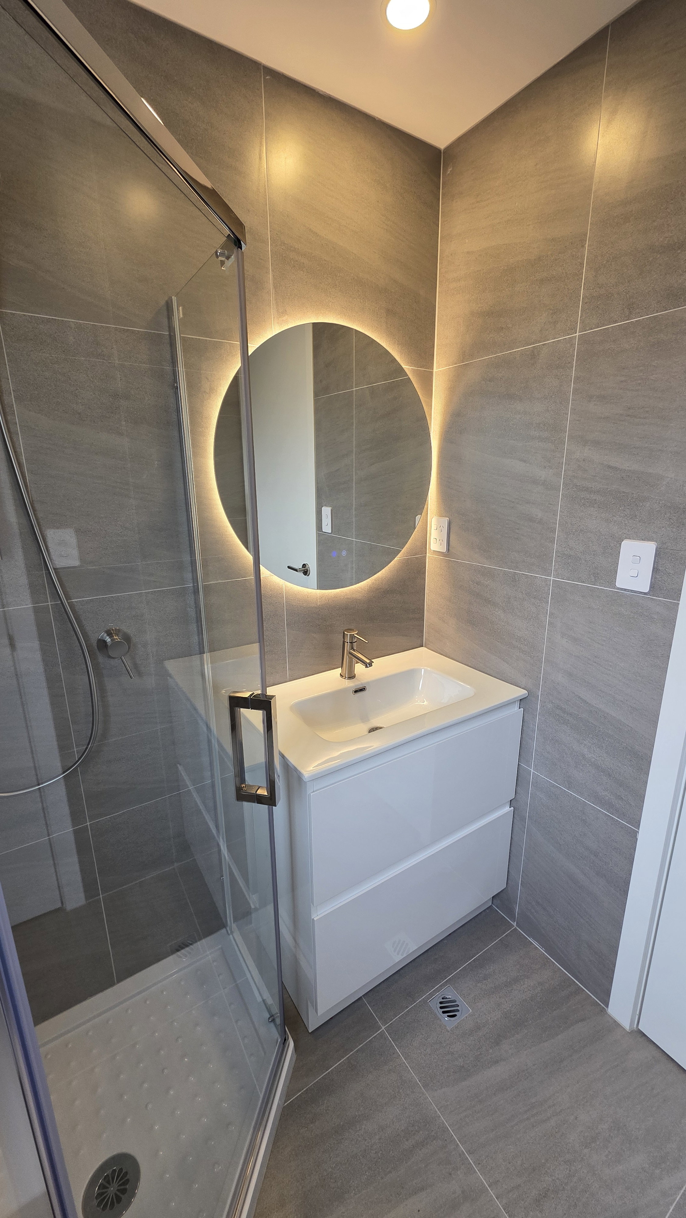 Brand new 2 bed plus study 1.5 bath
