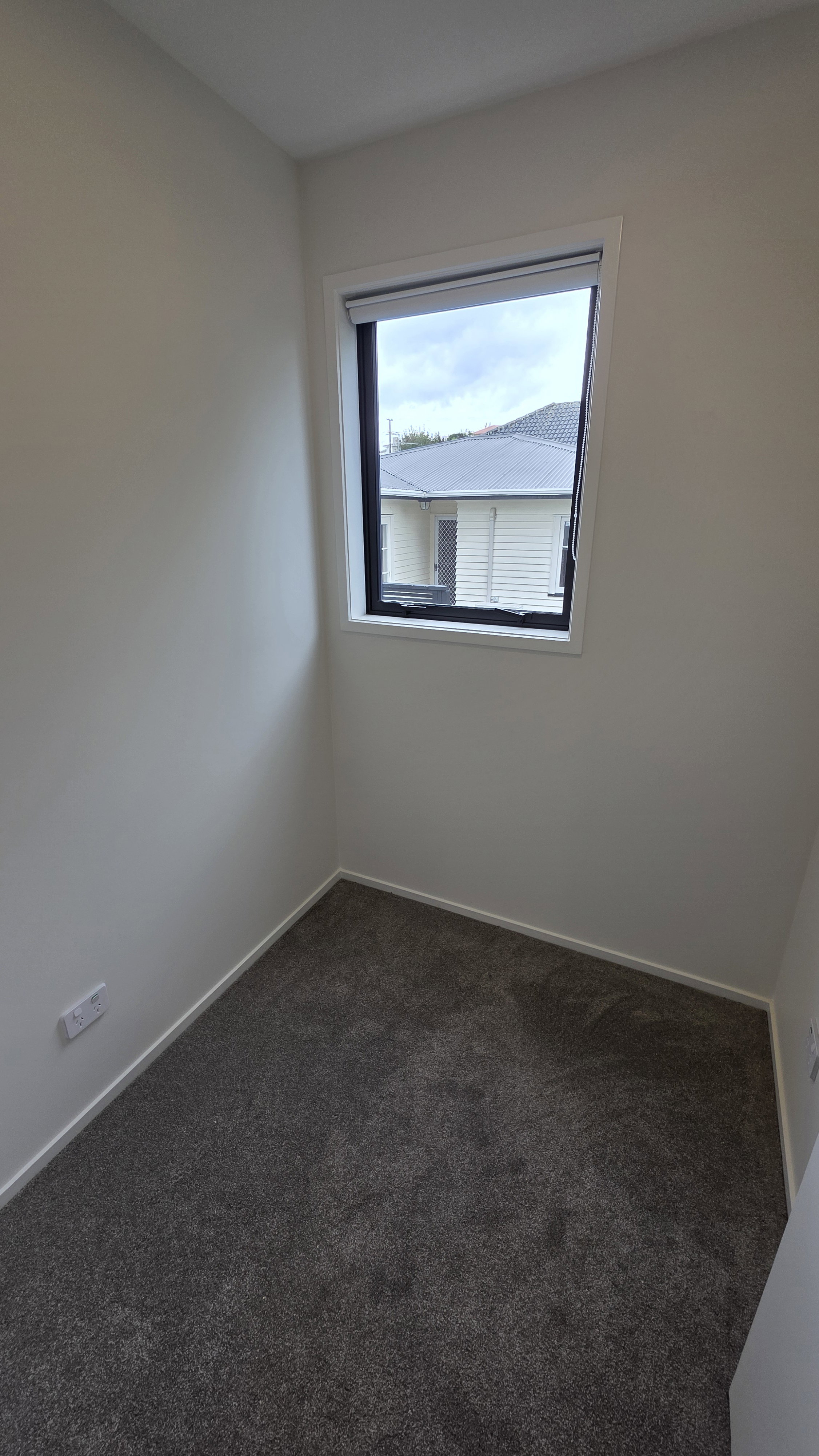Brand new 2 bed plus study 1.5 bath