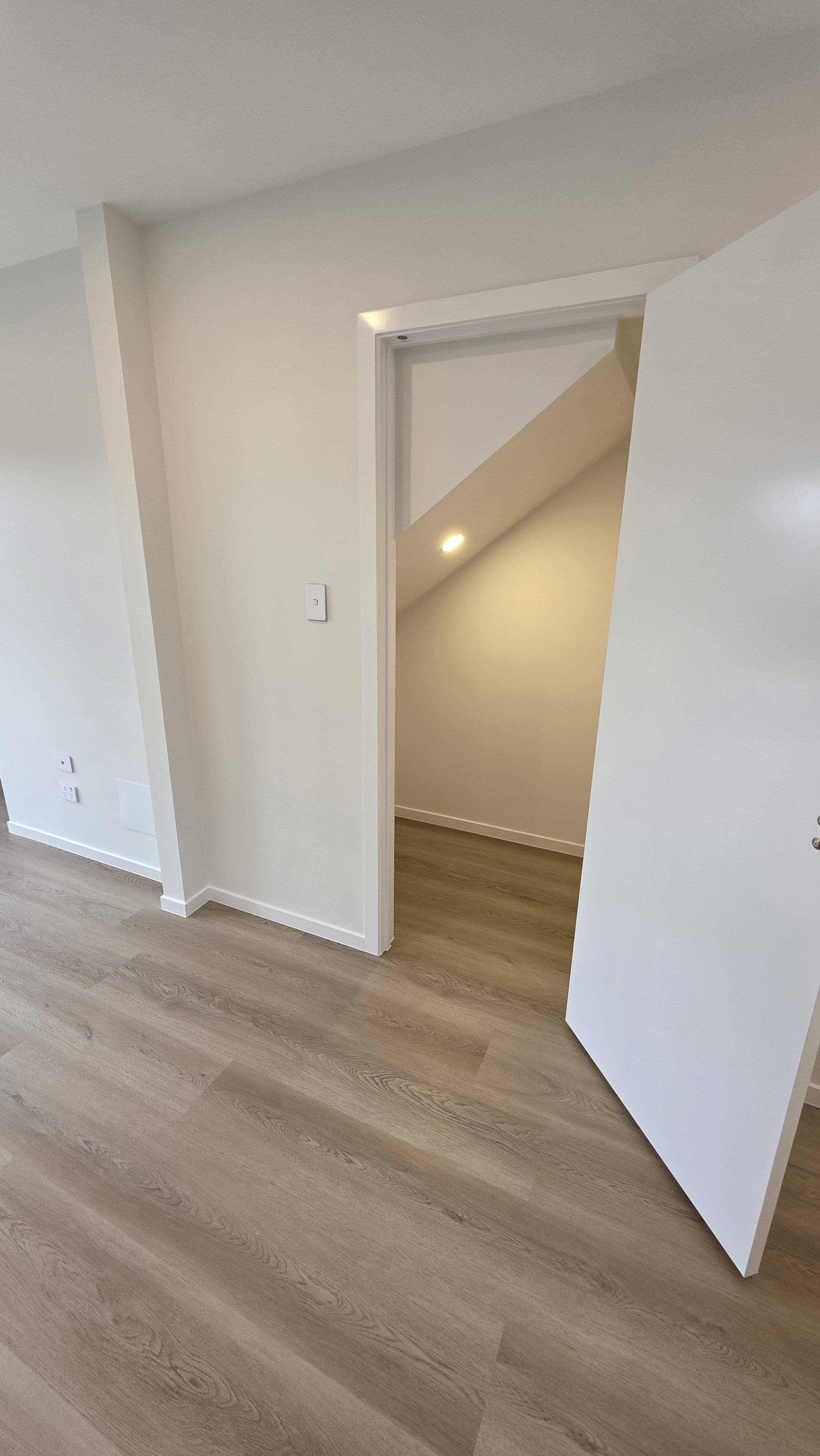 Brand new 2 bed plus study 1.5 bath