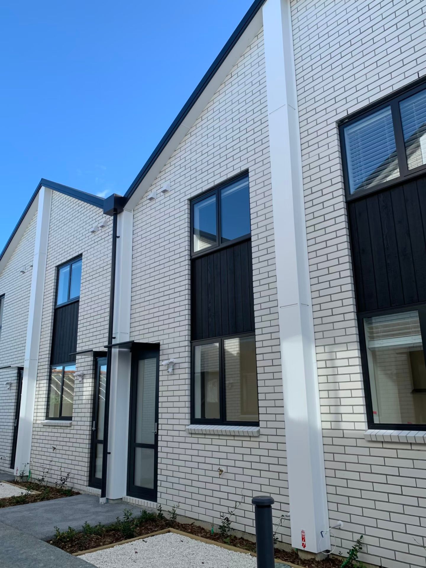 Semi-Furnished 2 bed 2 bath ensuite with parking