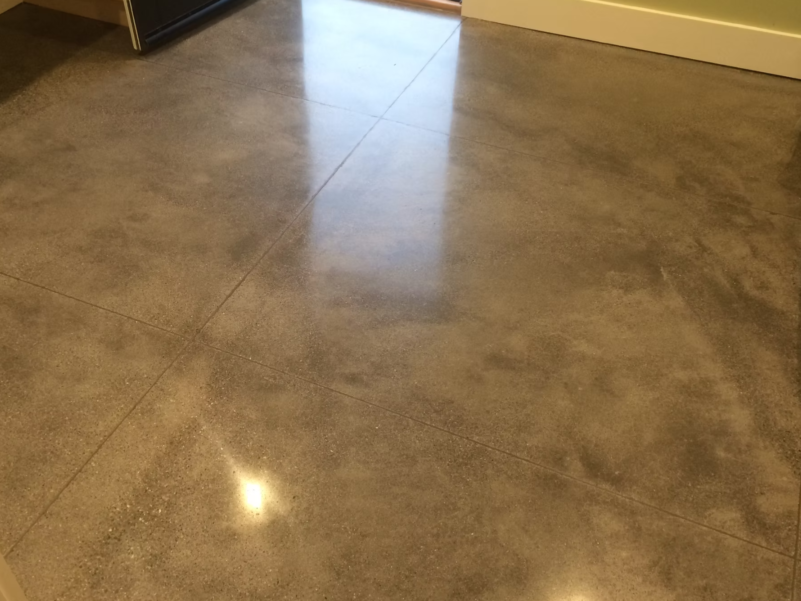 Diamond polished concrete floors in Sonoma and Marin County, California