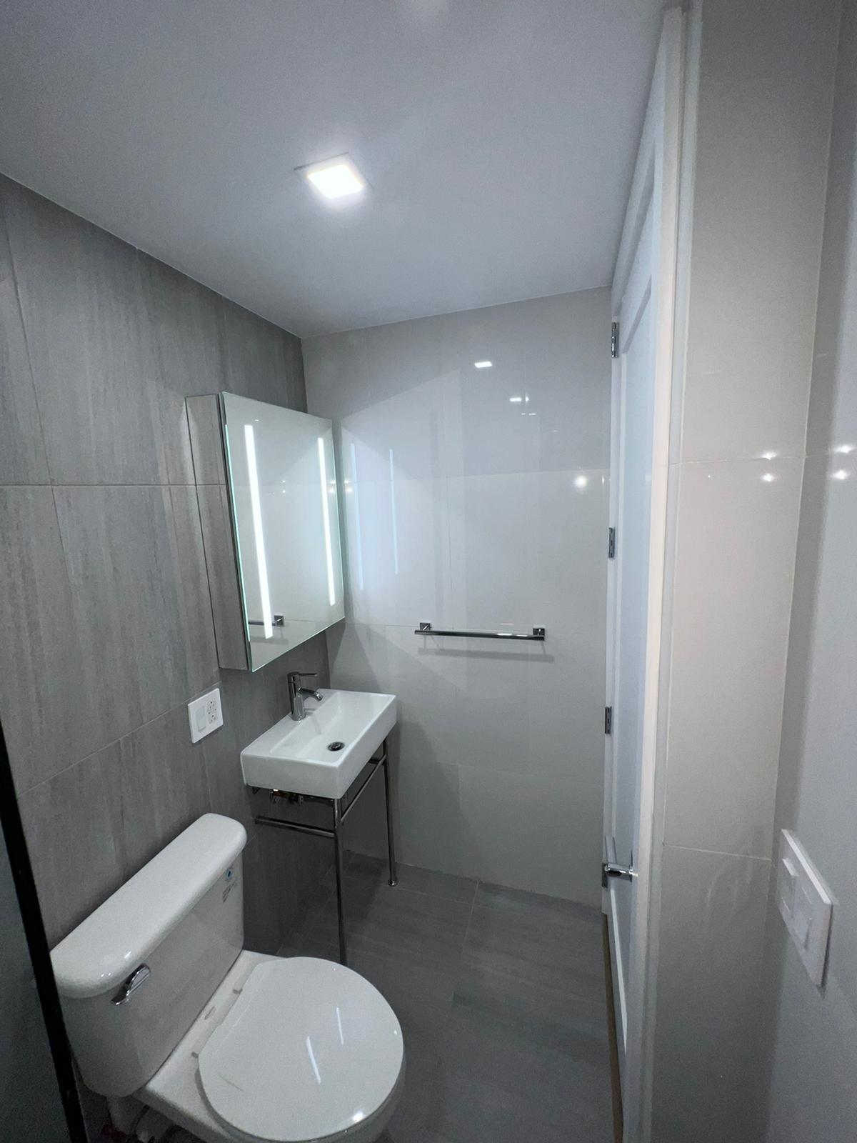 East 63rd St / Ful Renovation