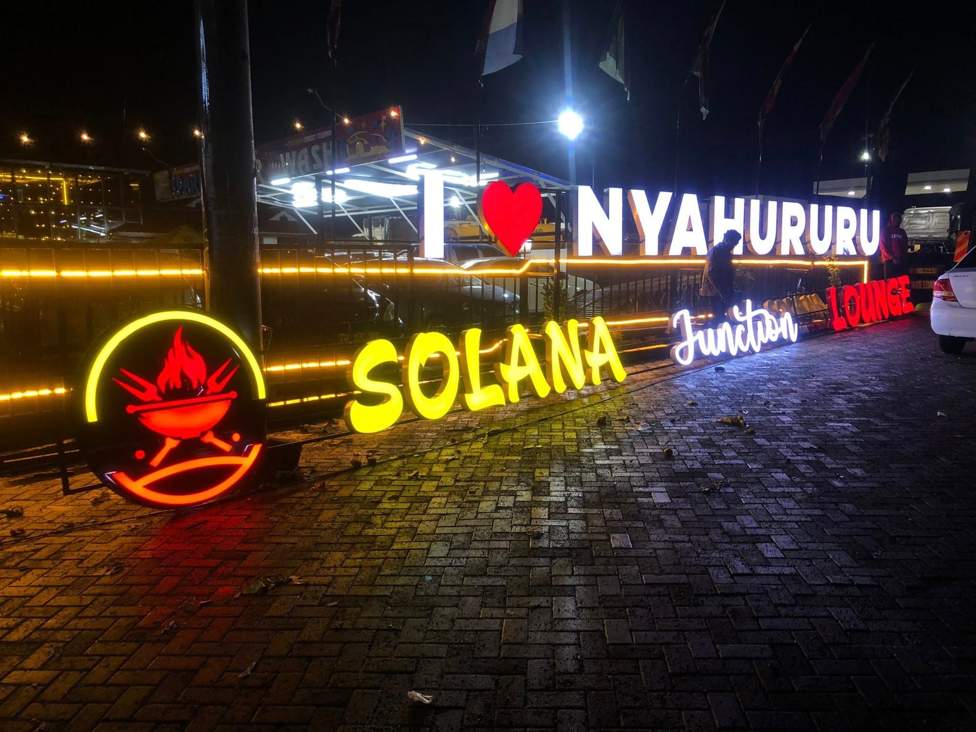 SOLANA JUNCTION LOUNGE NYAHURURU
