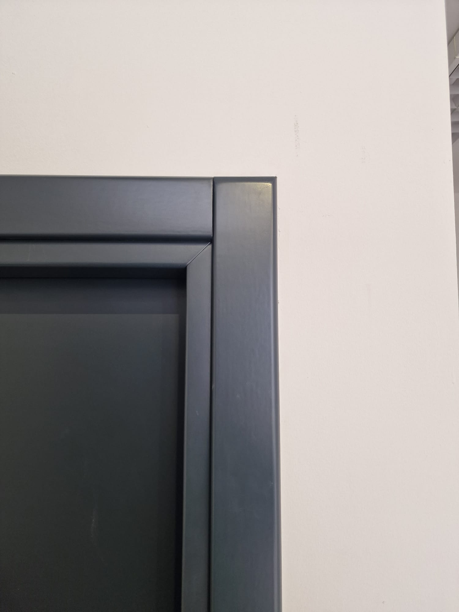 LAKIRANA VRATA-ANTRACIT