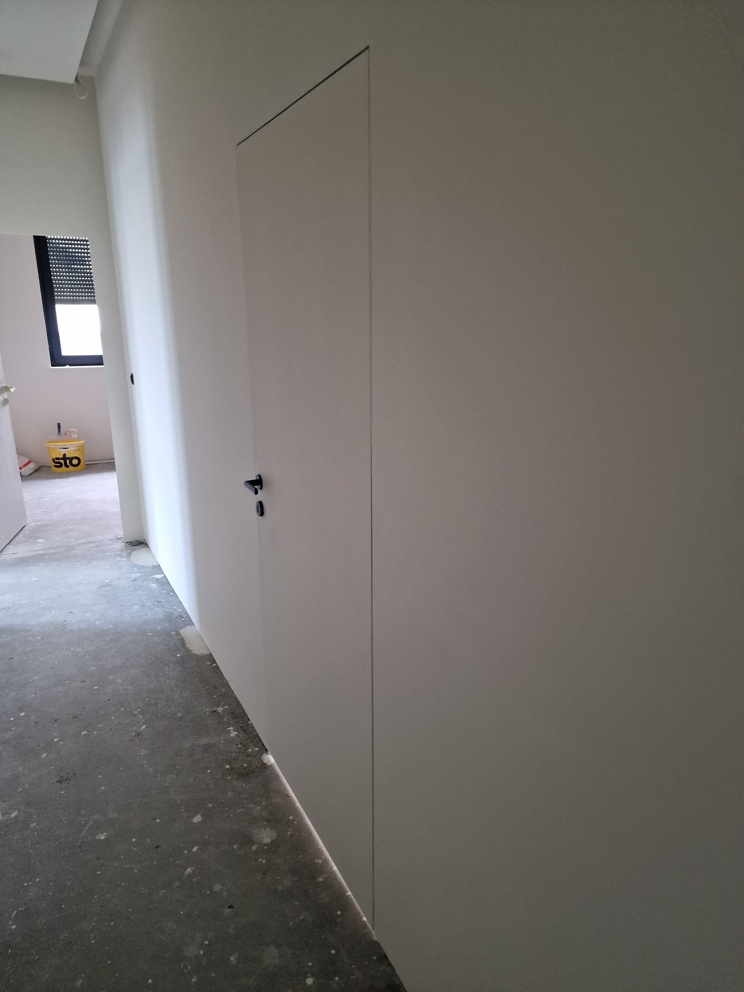 SKRIVENI DOVRATNIK, SKRIVENI PANTI