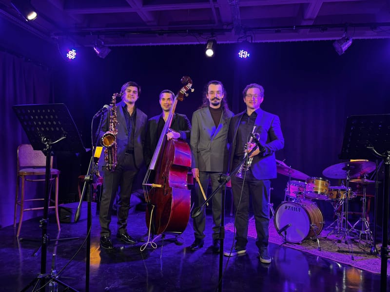 ÜÇ HORAN KİLİSESİ NAREGYAN SAHNESİ / THREEBOP FEAT. GÜNEŞ ONAT GÜRSOY