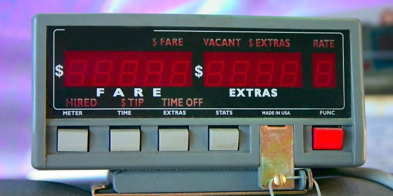 עלות מונית משוערת מחריש לערים לפי מונה או מחיר קבוע