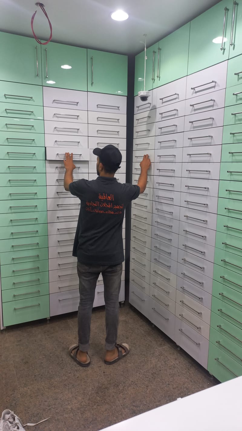 بعض الصور من اعمالنا { تجهيز صيدليات }