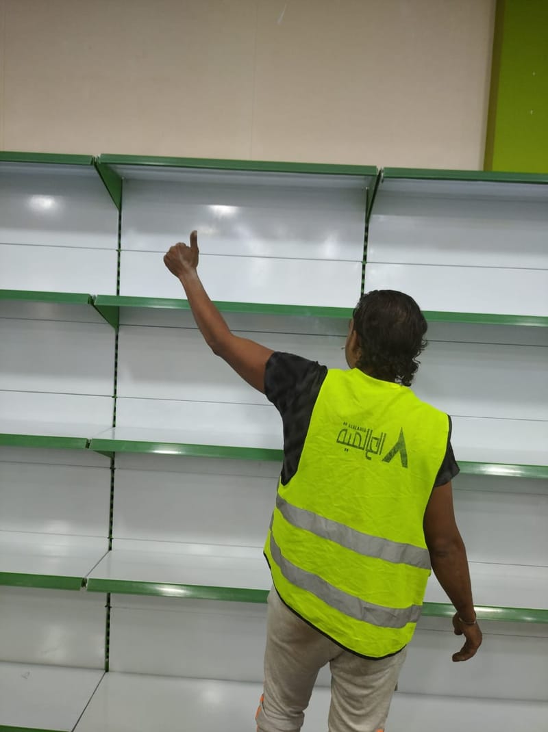 بعض الصور من اعمالنا { تجهيزات سوبر ماركت }