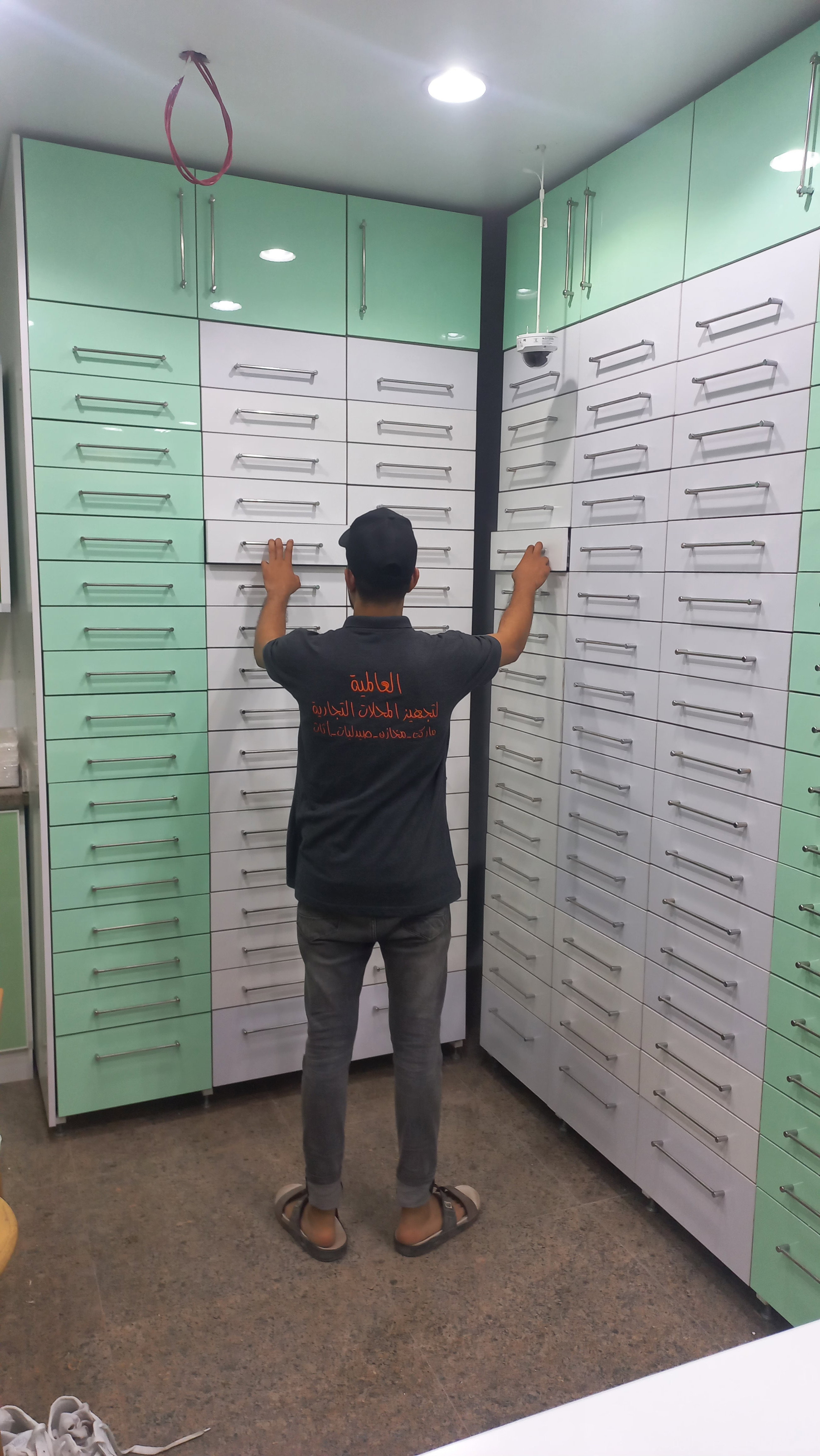 بعض الصور من اعمالنا { تجهيز صيدليات }