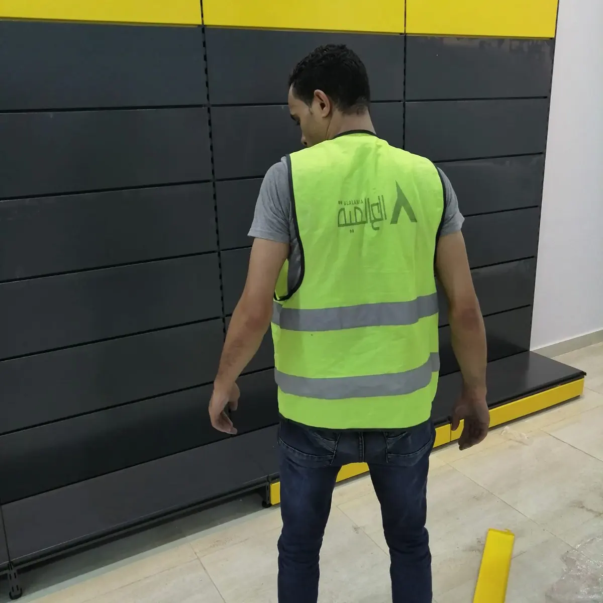 بعض الصور من اعمالنا { تجهيزات سوبر ماركت }