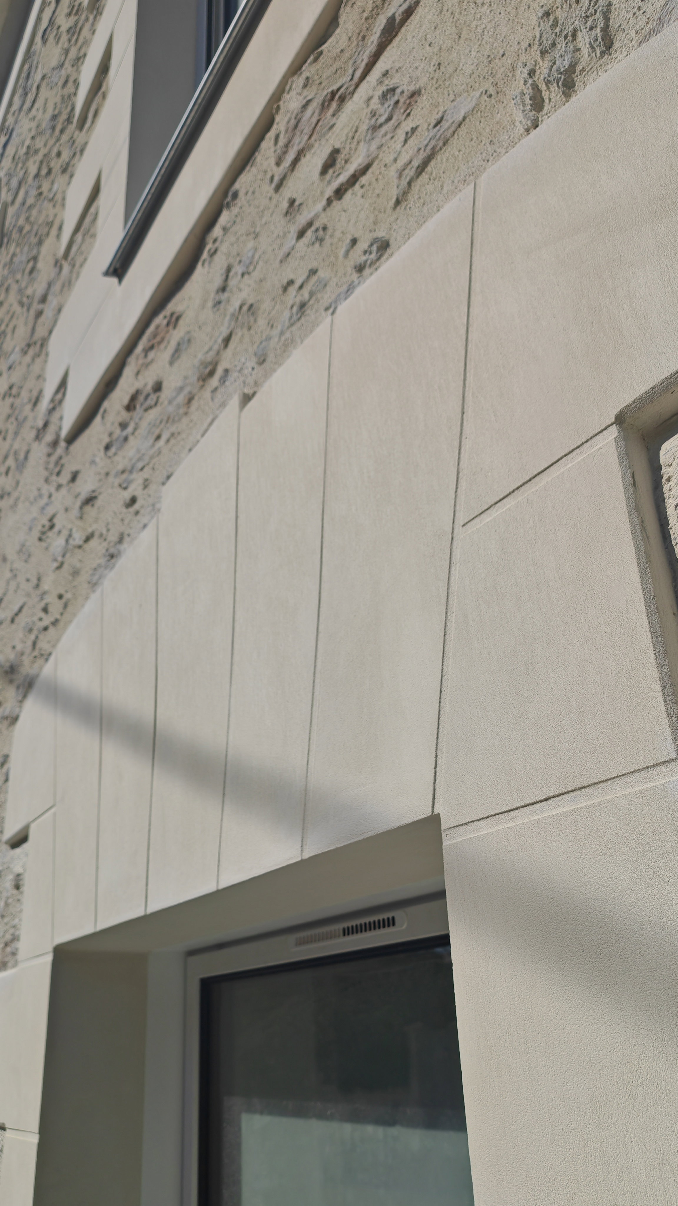 PIERRE VUE ET TUFFEAU