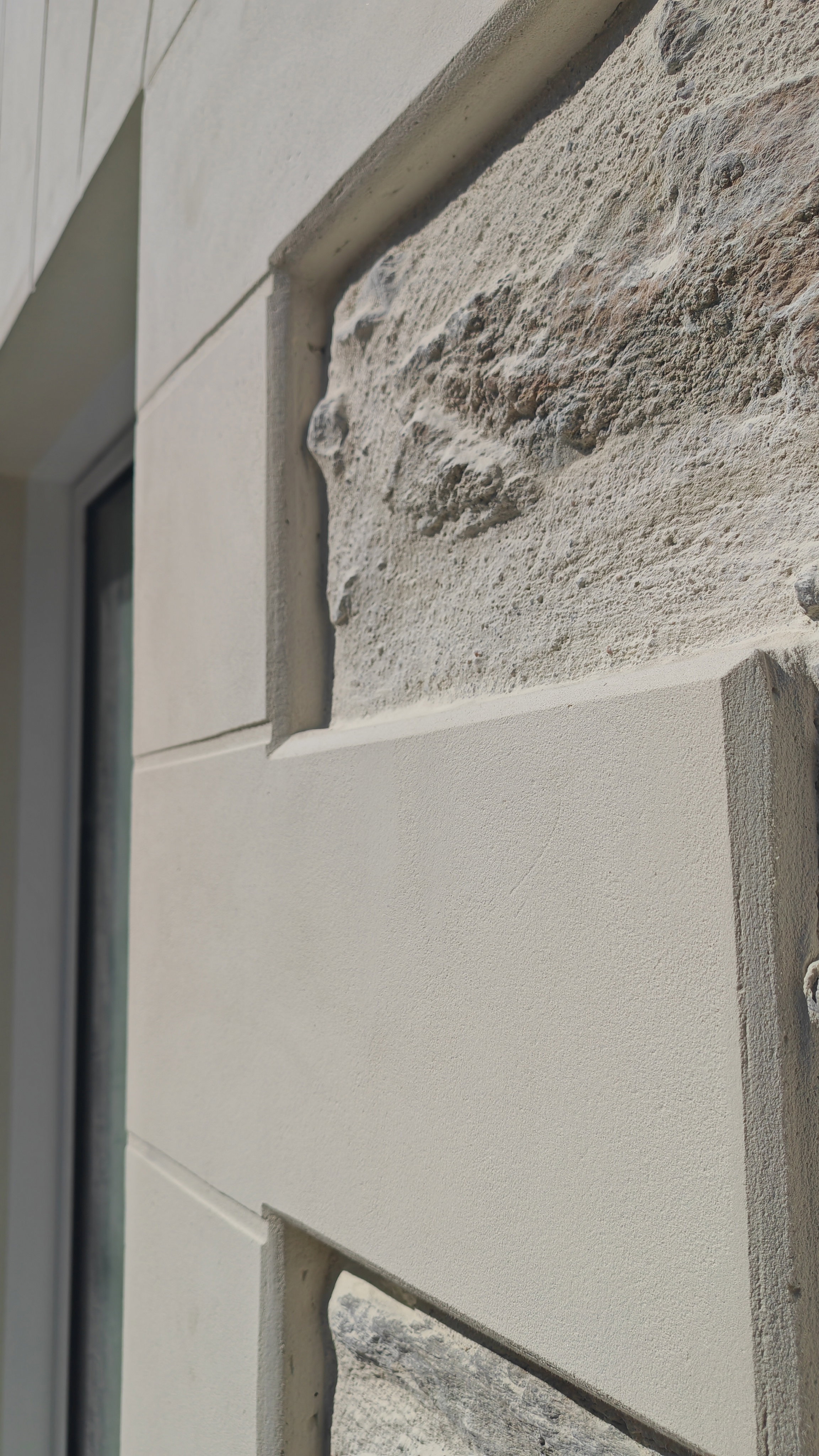 PIERRE VUE ET TUFFEAU