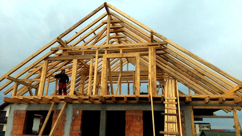 Construcții Mansarde