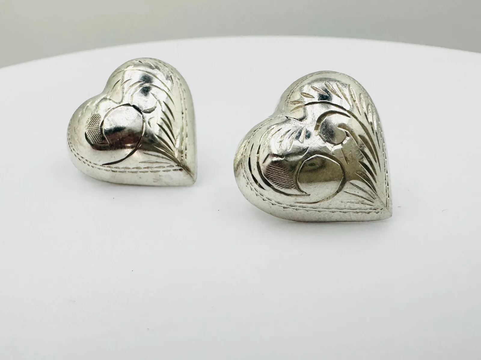 Vintage 925 Sterling Silver Etched Design Heart Shaped