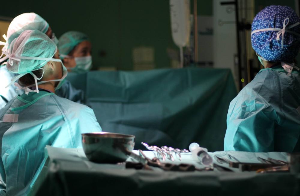 Un complesso intervento chirurgico per tumore al polmone è stato condotto con successo all’ospedale “Maggiore della Carità” di Novara