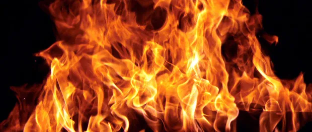 CARI REDUCI, PUZZATE DI VECCHIO. LA FIAMMA VIVE GRAZIE A CHI NON ABBANDONATO L’ AZIONE