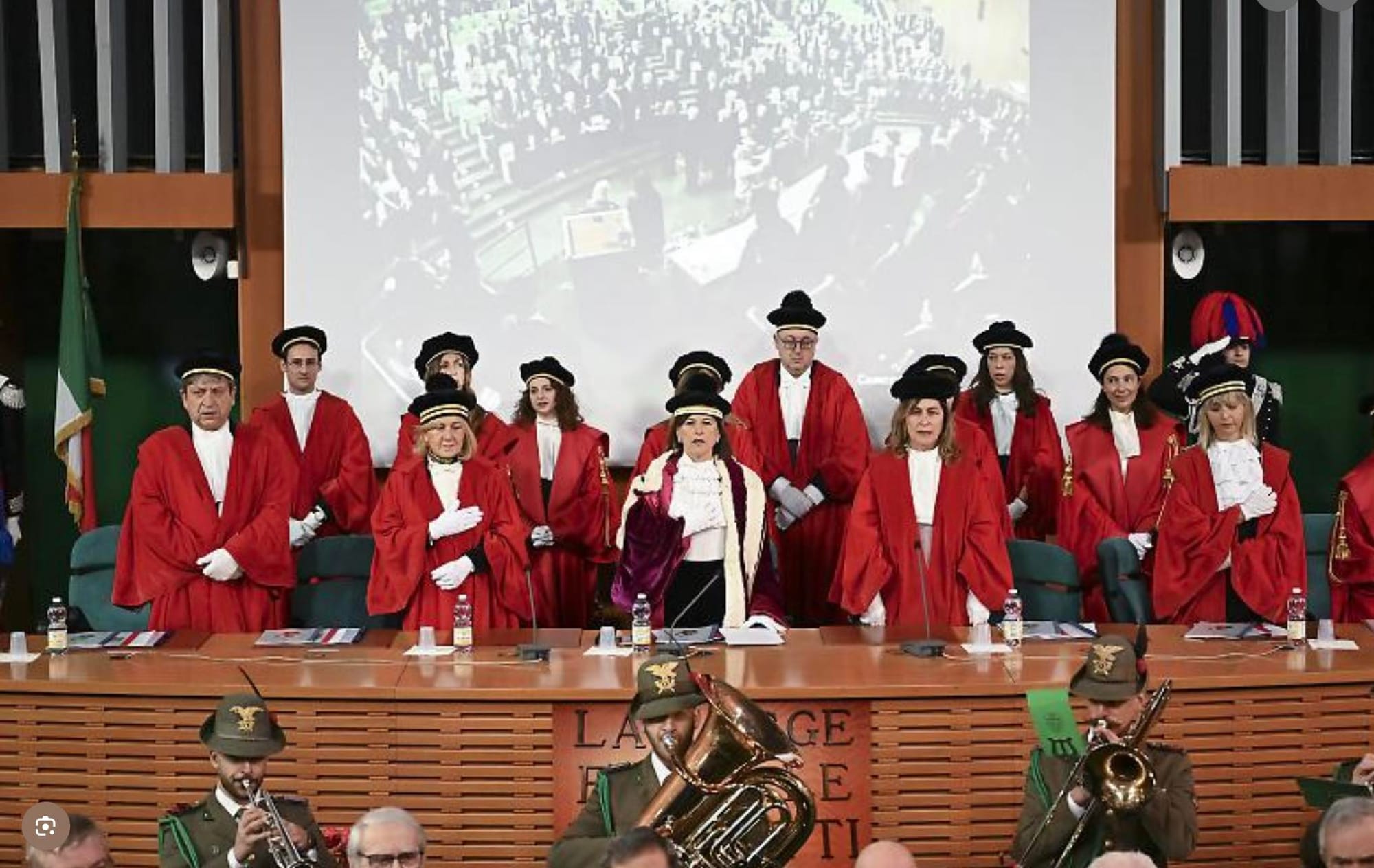 La domenica di Roberto Cota 2 febbraio 2026
Inaugurazione anno giudiziario a Torino. Negata la parola alla Camera Penale, decisione che non giova alla Magistratura.