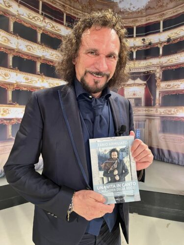 Martedì 11 Novembre ore 18.00 Teatro CocciaI NCONTRO CON FABIO ARMILIATO