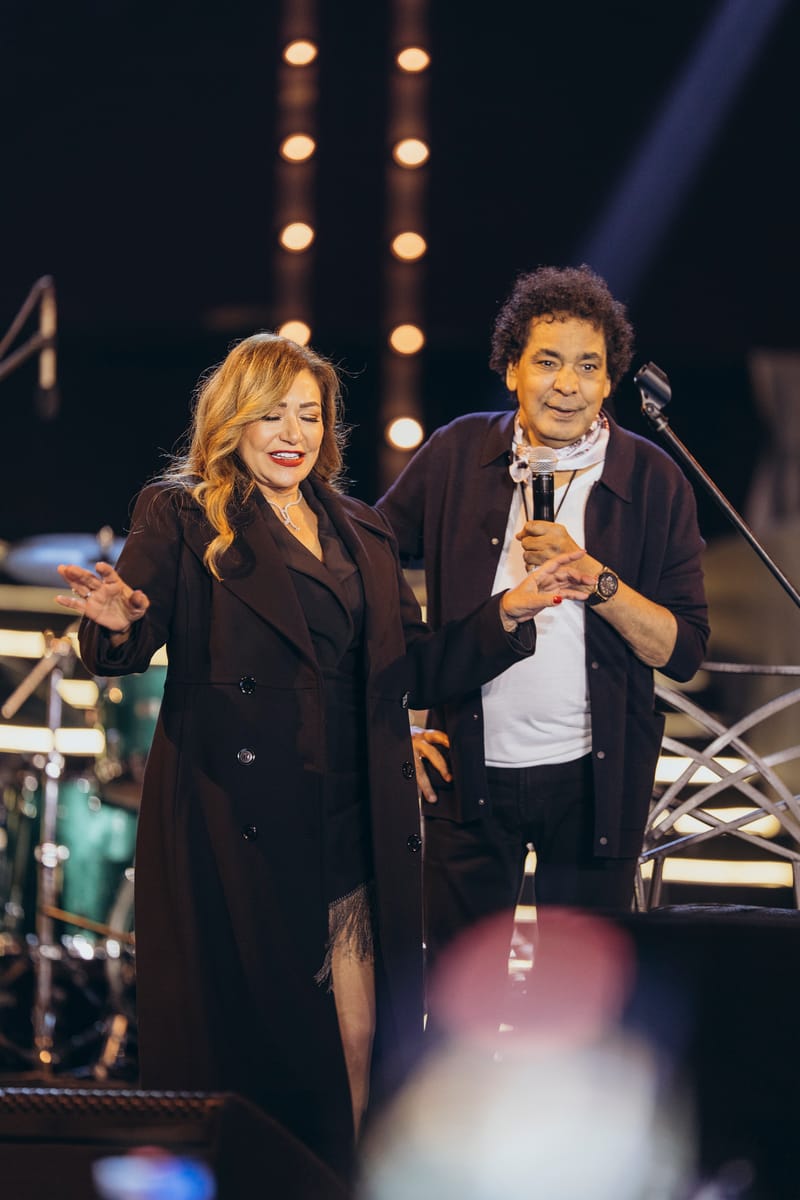 christmas dinner by the pyramids 