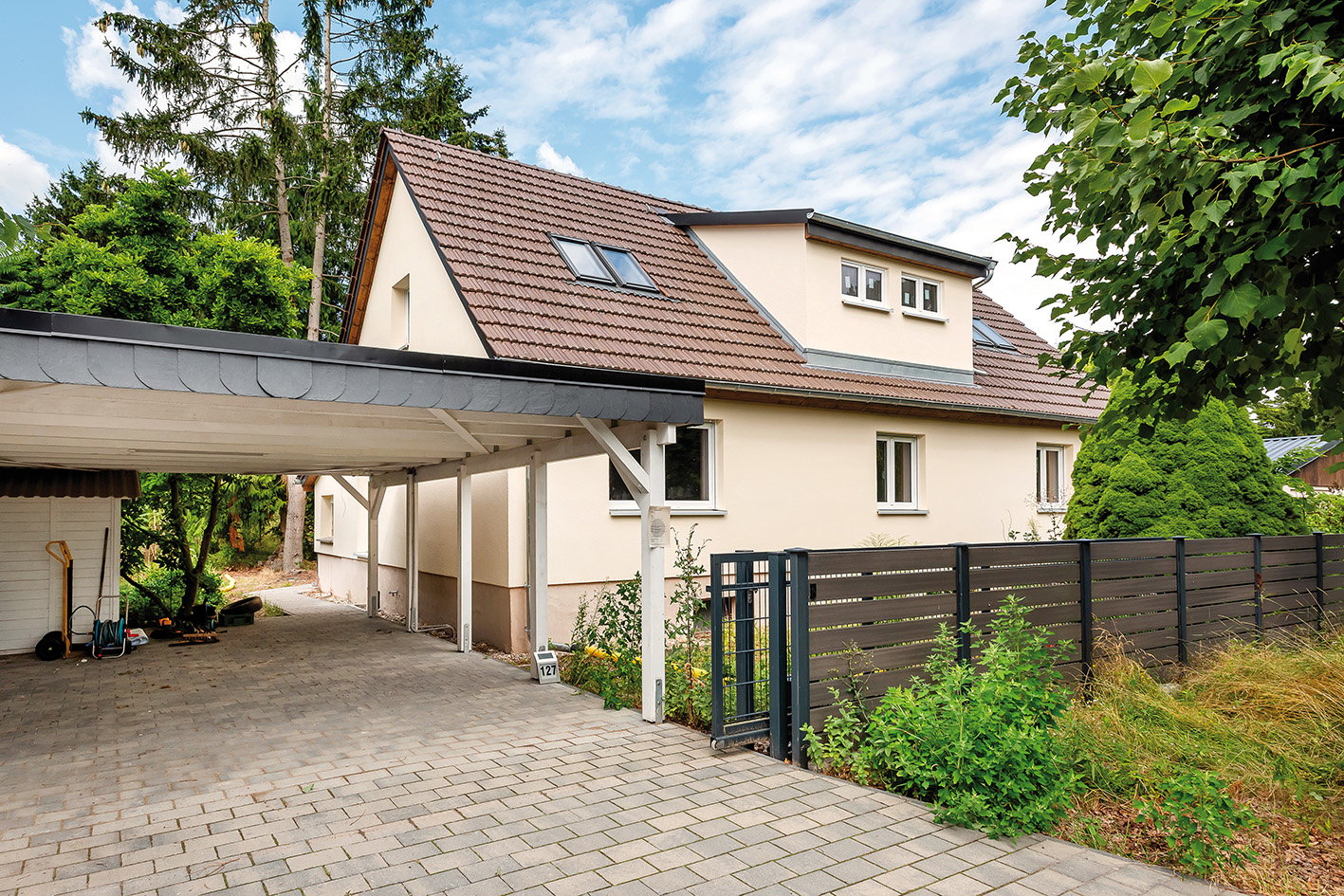 Rehfelde Aussenansicht