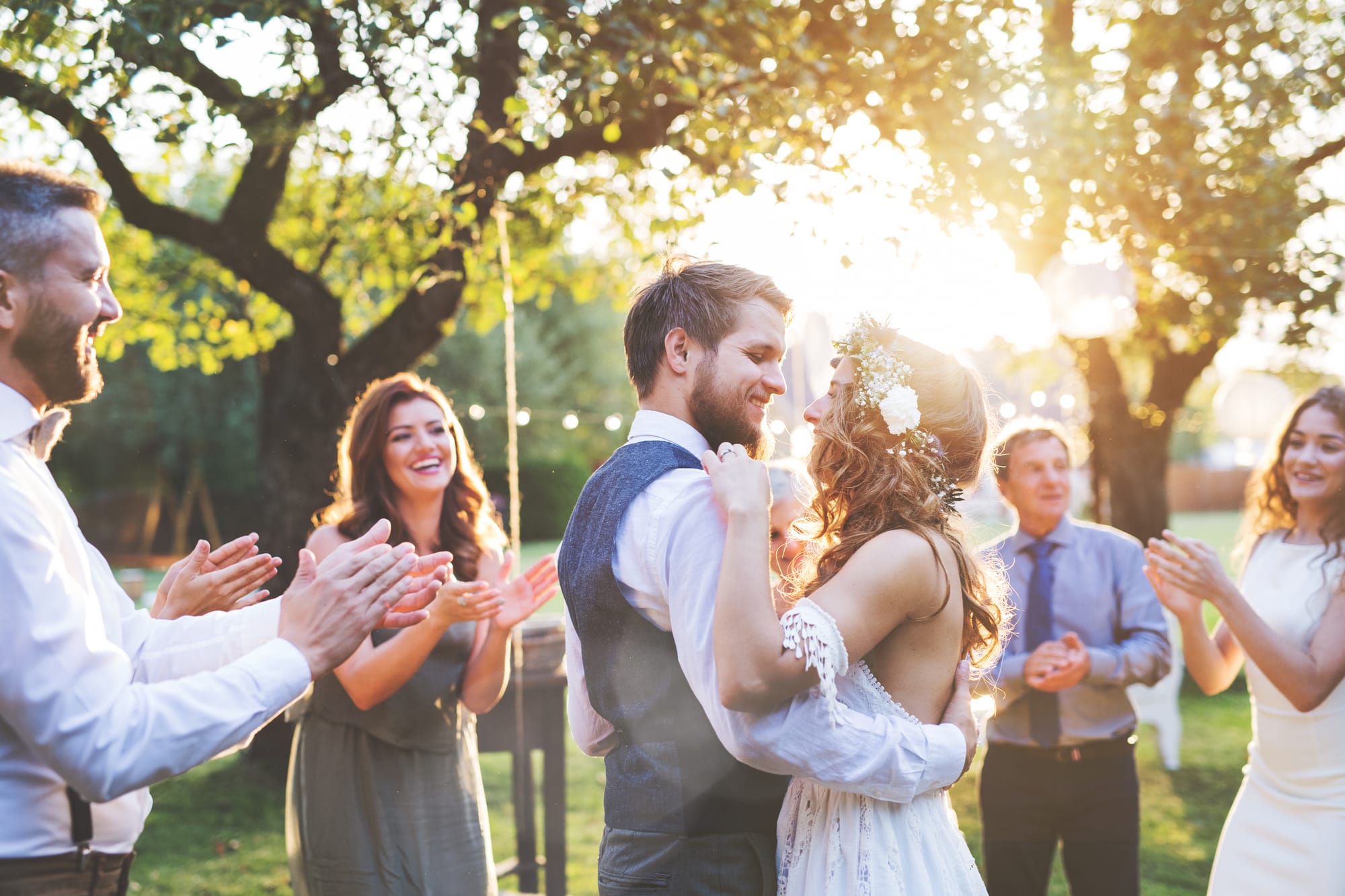 10 Questions to Ask Your Wedding DJ Before You Hire