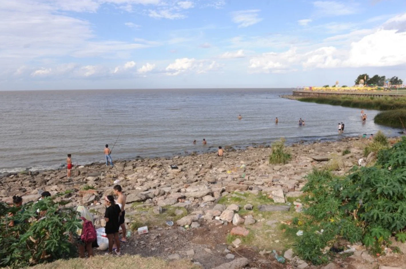 Reconquering the Riverside Resort on the City's Waterfront