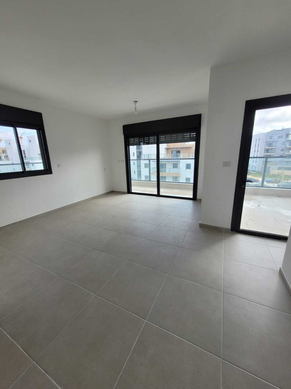 מיני פנטהאוז חדש בהזדמנות!