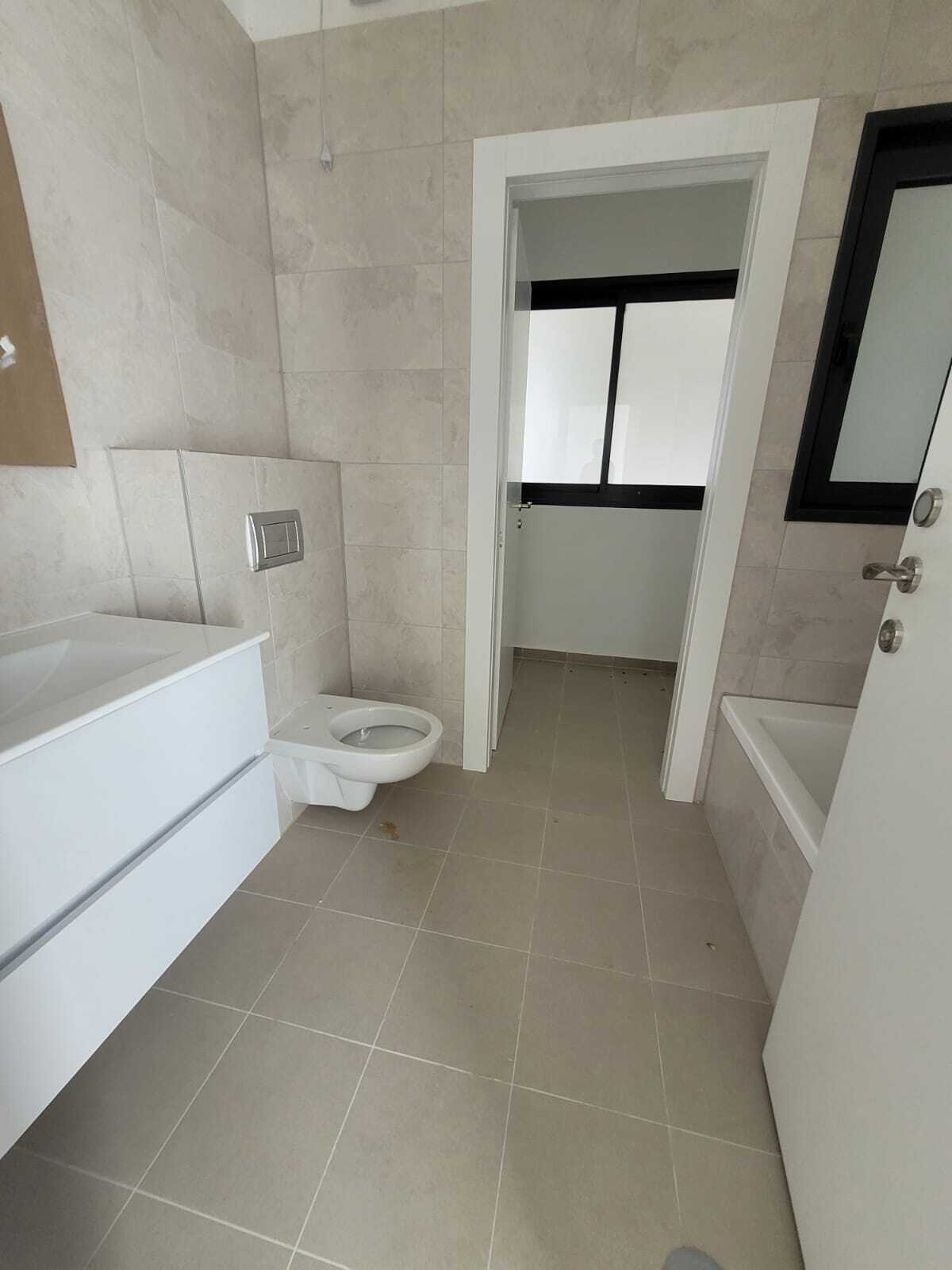 מיני פנטהאוז חדש בהזדמנות!