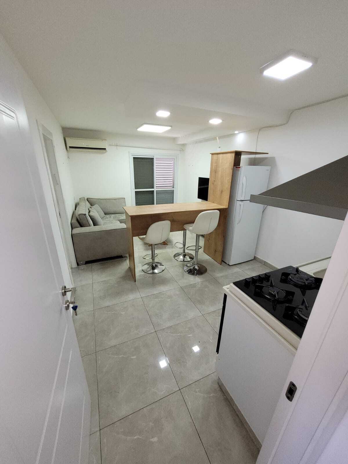 דירה מחולקת לשתי יח' דיור מדהימות! מחיר מציאה!