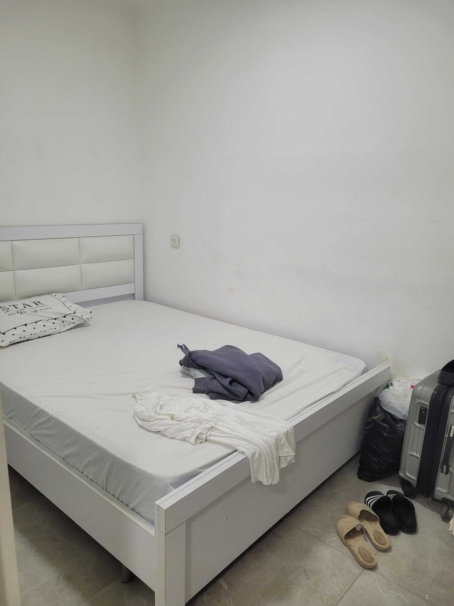 דירה מחולקת לשתי יח' דיור מדהימות! מחיר מציאה!