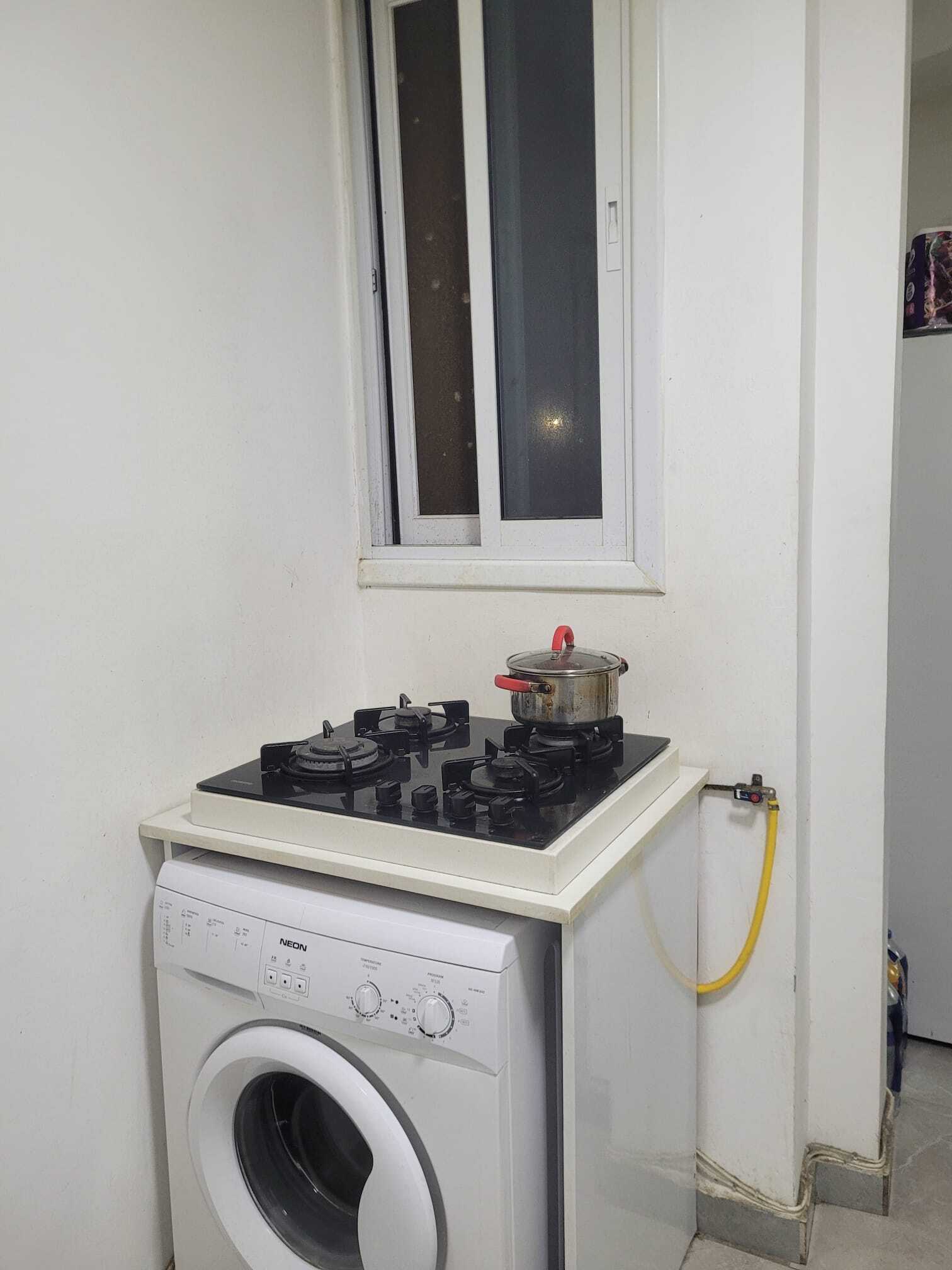 דירה מחולקת לשתי יח' דיור מדהימות! מחיר מציאה!