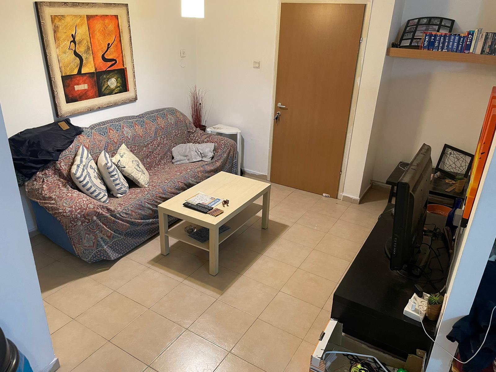 מחולקת לשתי יחידות דיור - מושכרת ב 4,600 ש"ח