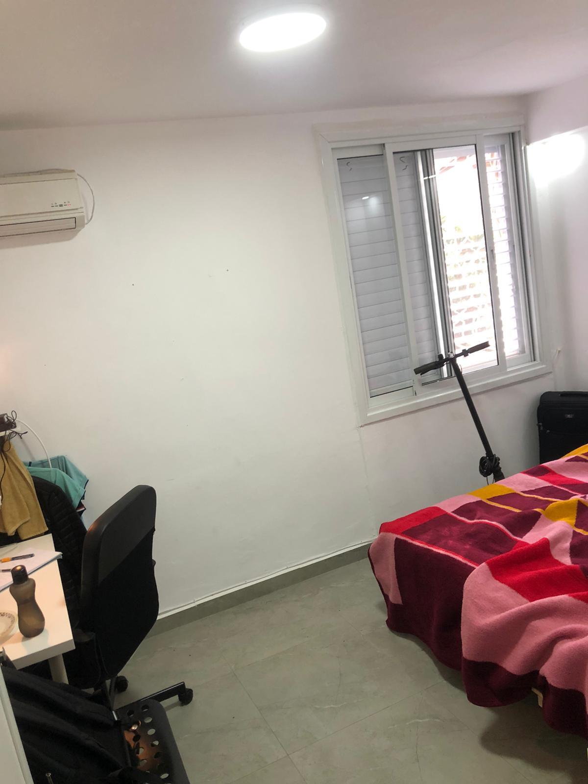 3 חד' (שתי סוויטות) עם חצר - מושכרת ב2,500 ש"ח