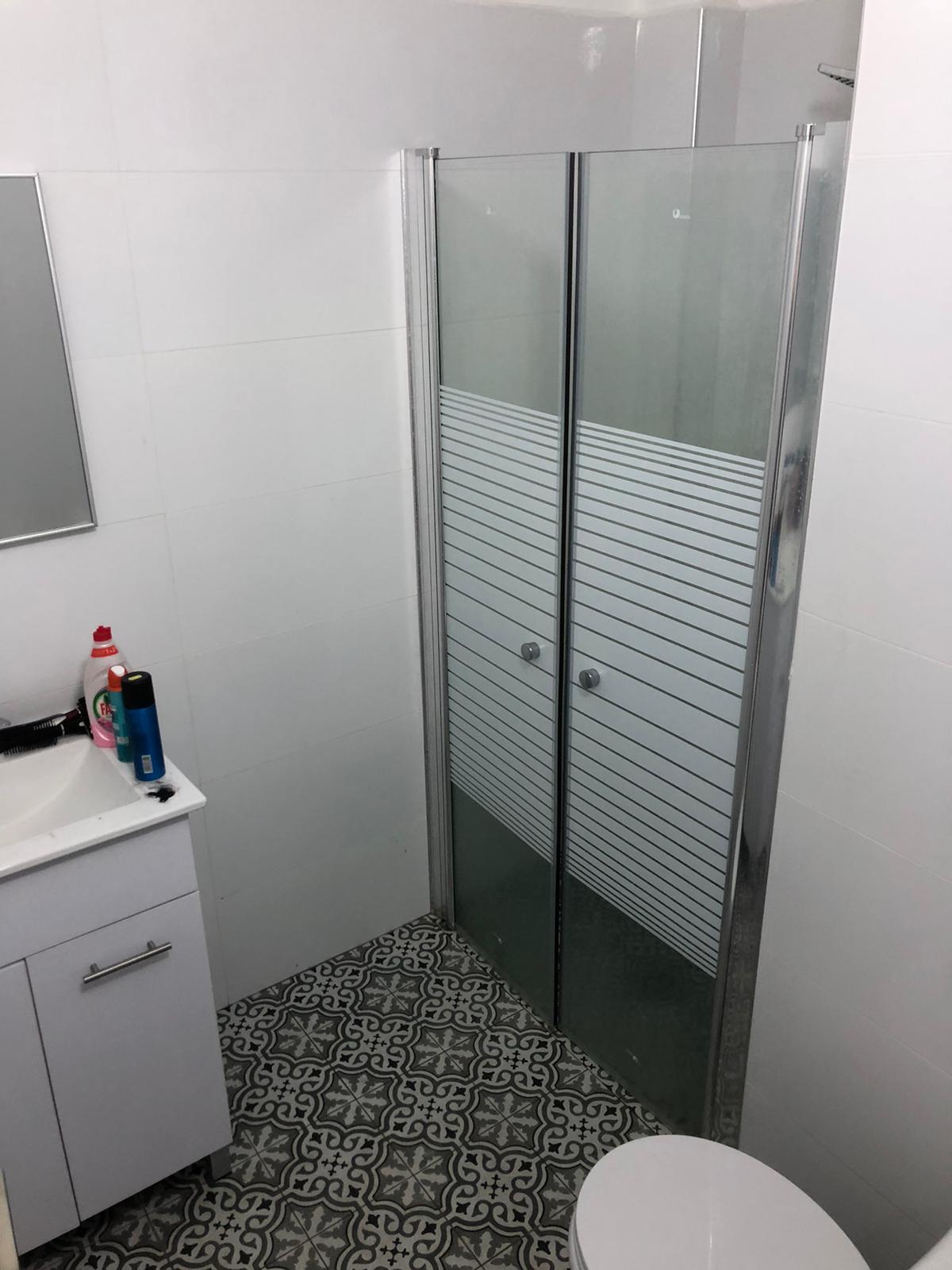 3 חד' (שתי סוויטות) עם חצר - מושכרת ב2,500 ש"ח